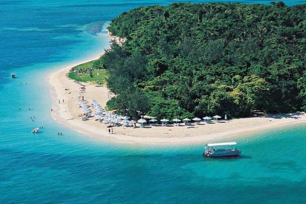 gallery-7 Big Cat Green Island Reef Cruises Green Islan